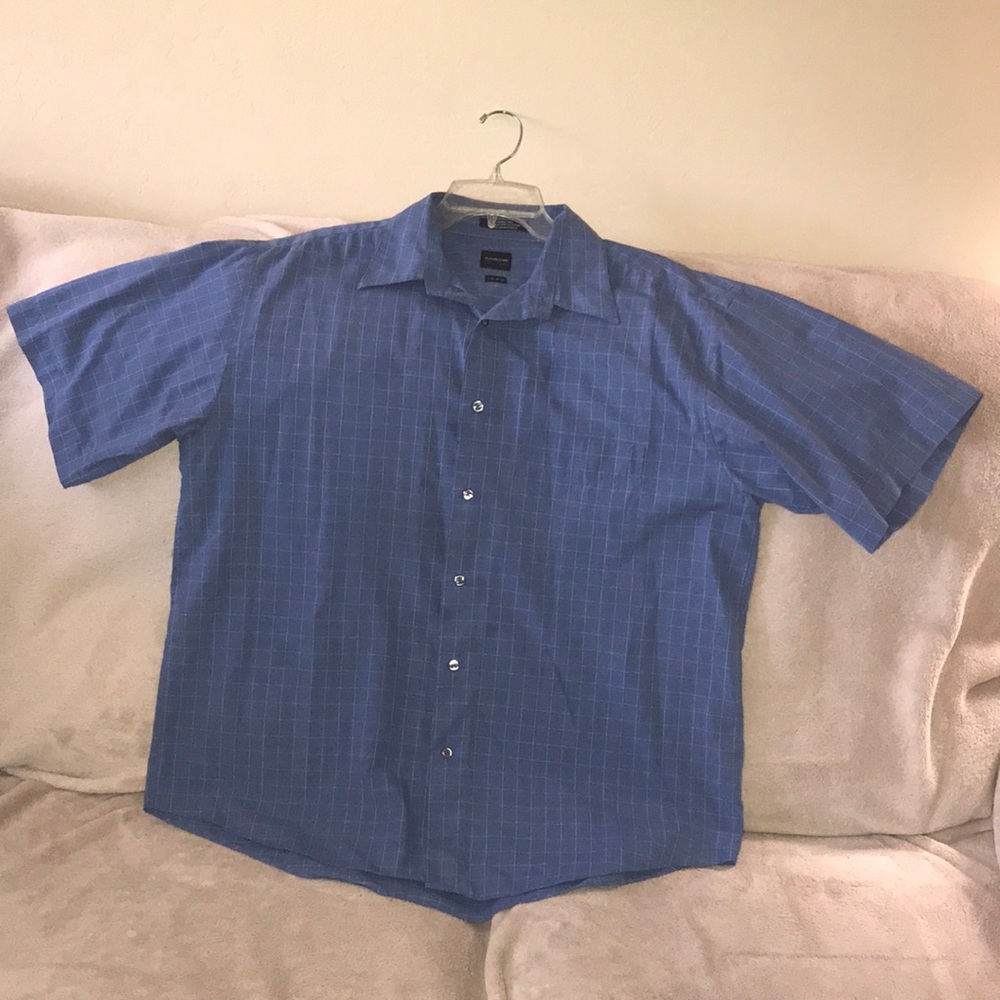Arrow large 16-16.5” blue and white button down 💕
